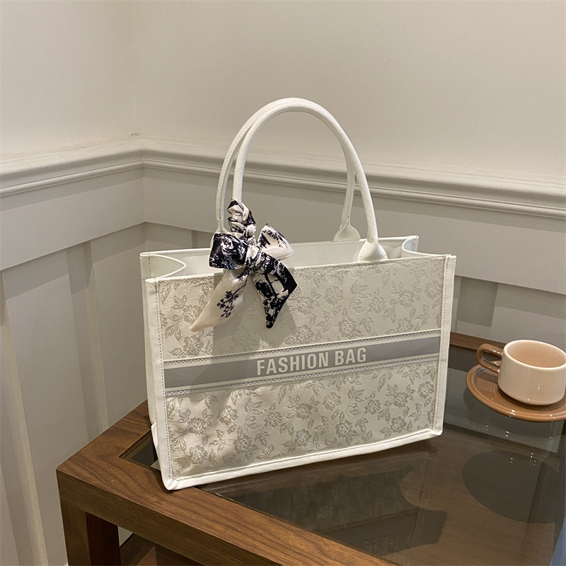 حقيبة يد نسائية فاخرة وأنيقة م - مراجعة Women Bags On Sale وسعره