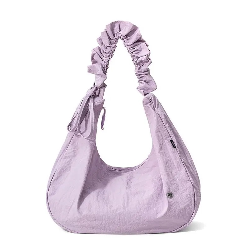 حقيبة نسائية من النايلون المجع - مراجعة Hobo Bag Slouchy وسعره
