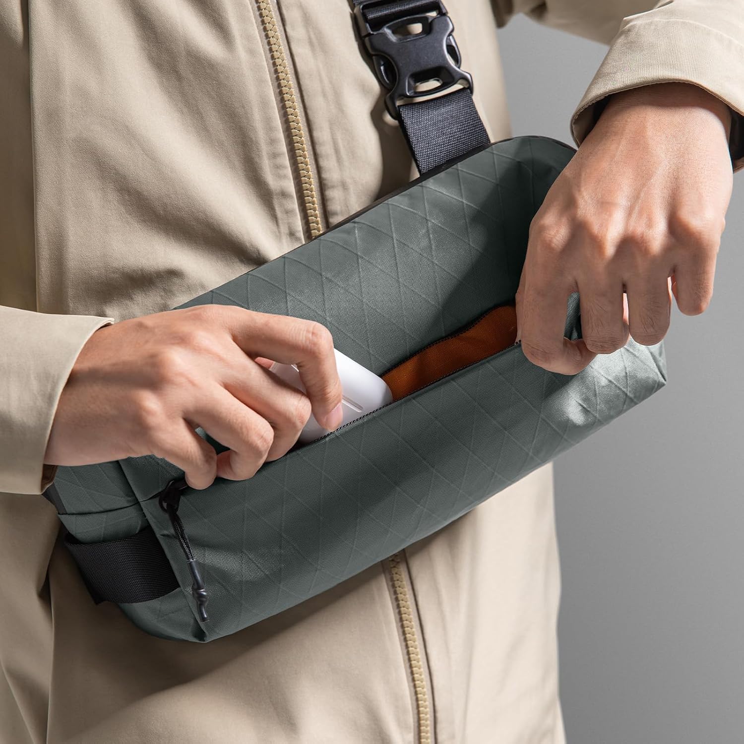 حقيبة كتف صغيرة الحجم EDC سعة  - مراجعة Women Bags Pack وسعره