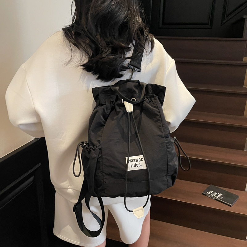 حقائب ظهر نسائية صغيرة من القم - مراجعة Women Bags Green وسعره