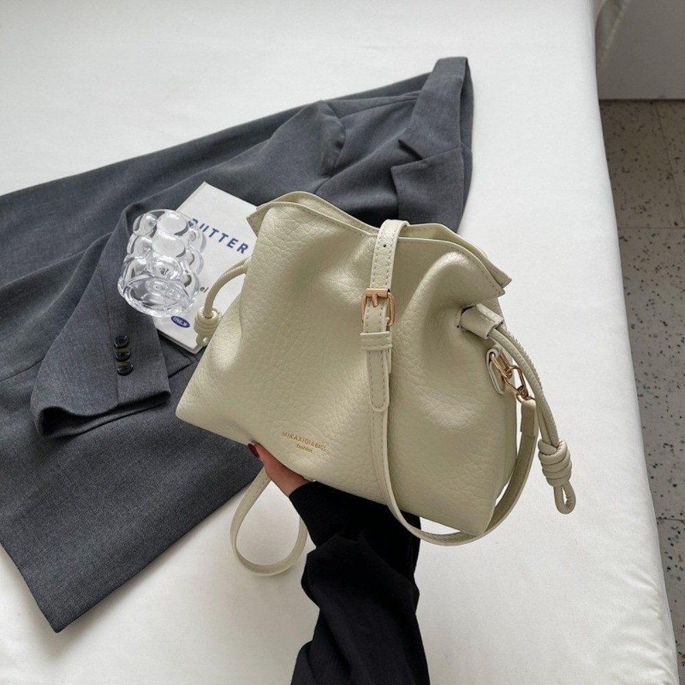 حقيبة كتف ناعمة من الجلد الصنا - مراجعة Hobo Bag Slouchy وسعره