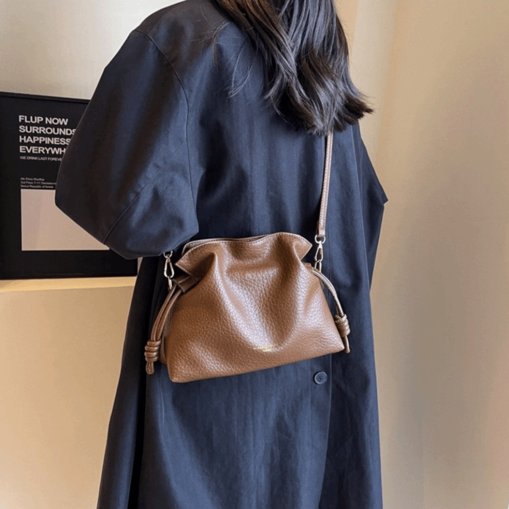 حقيبة كتف ناعمة من الجلد الصنا - مراجعة Hobo Bag Slouchy وسعره