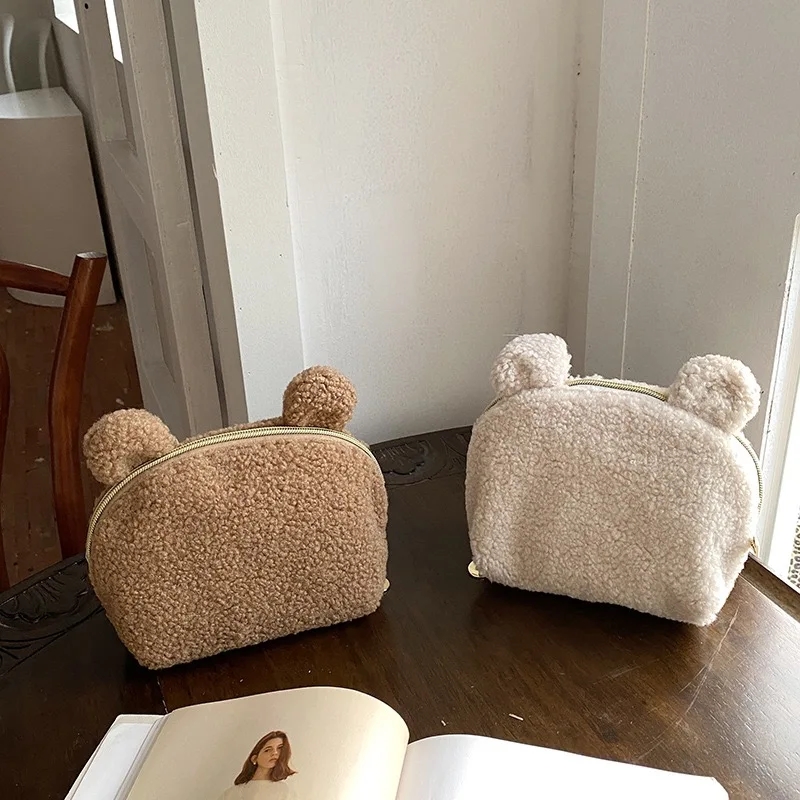 حقيبة مكياج كاواي بتصميم أذن د - مراجعة Women Vanity Bags وسعره