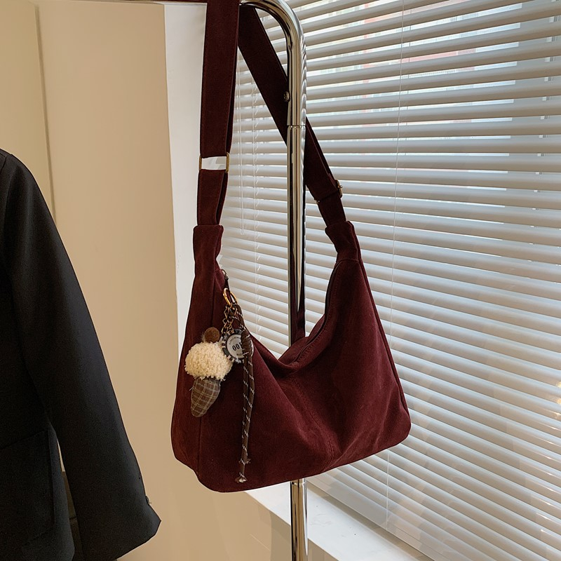 حقائب كتف من جلد الغزال الصناع - مراجعة Women Bags Branded Sale وسعره