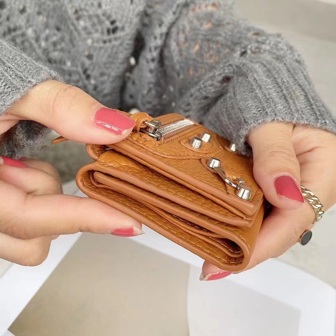 محافظ نسائية قصيرة قصيرة من ال - مراجعة Women Bags Ck وسعره
