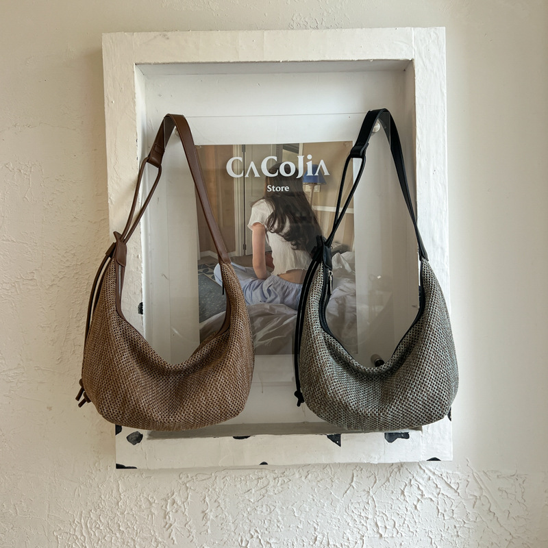 حقيبة كتف منسوجة بحزام معقود و - مراجعة Hobo Bag Slouchy وسعره